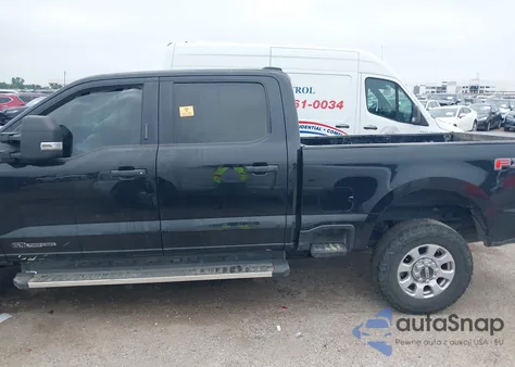 2023 Ford F-250 Xlt z USA, uszkodzony, nr VIN 1FT7W2BT8PEC49286